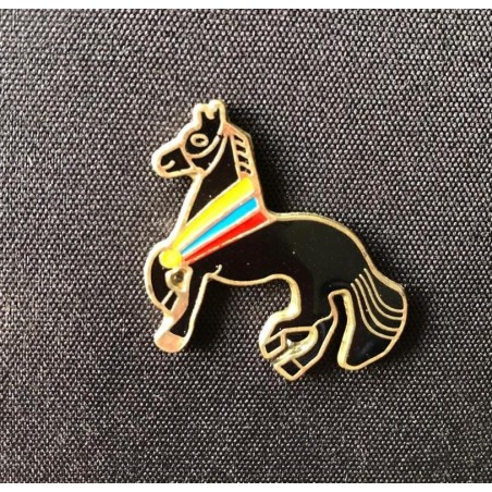 Pin Caballo