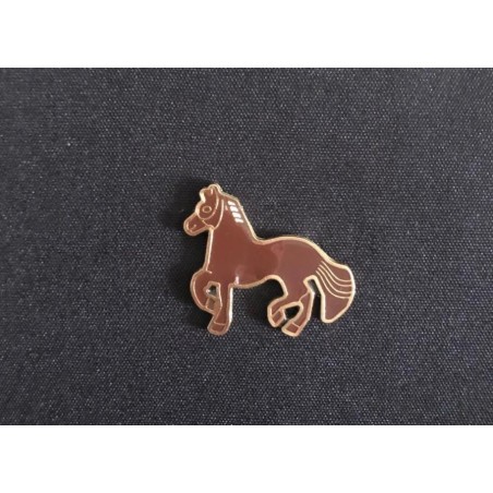 Pin Caballo